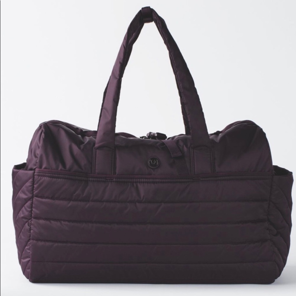 Lululemon Get Lost Duffle Black Cherry OS